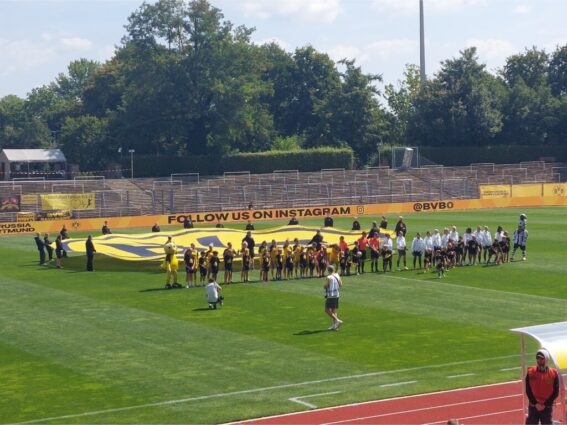 BVB Frauen gegen Juventus