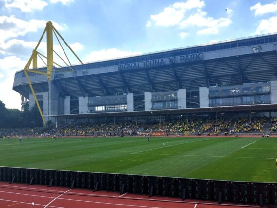 Stadion Rote Erde