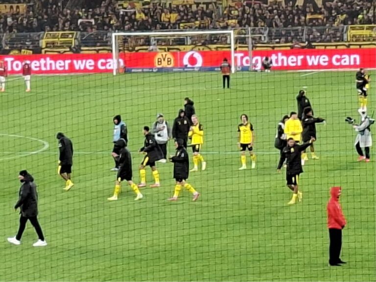 Bvb köln ehrenrunde