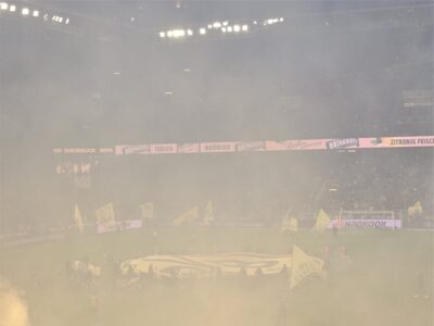 BVB Bayern Vernebelt durch Choreo