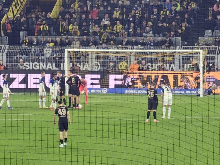 BVB HSV Elfmeter Nmecha