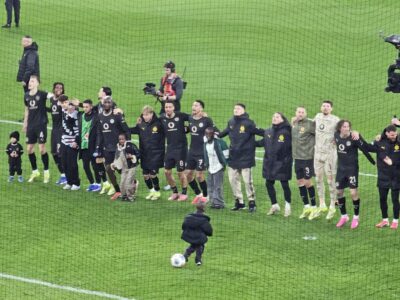 BVB HSV Feiern vor der Südtribüne