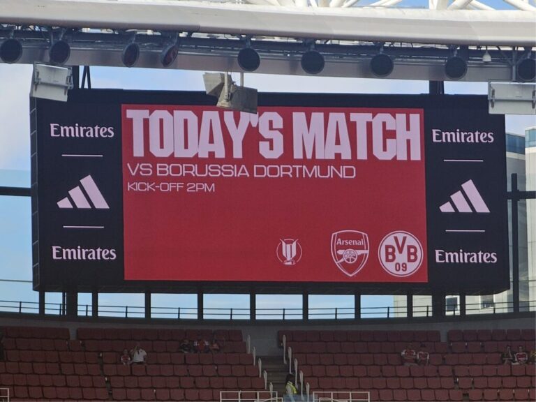 FC Arsenal Borussia Dortmund (2)