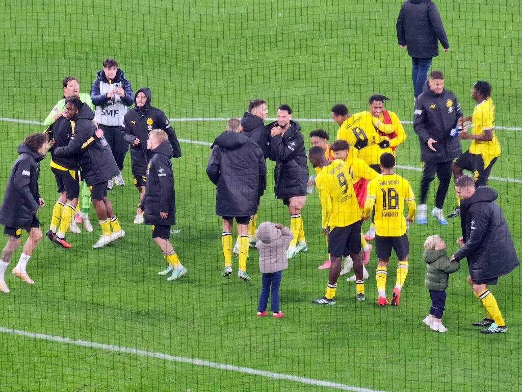 BVB Frankfurt Feiern nach Spielende